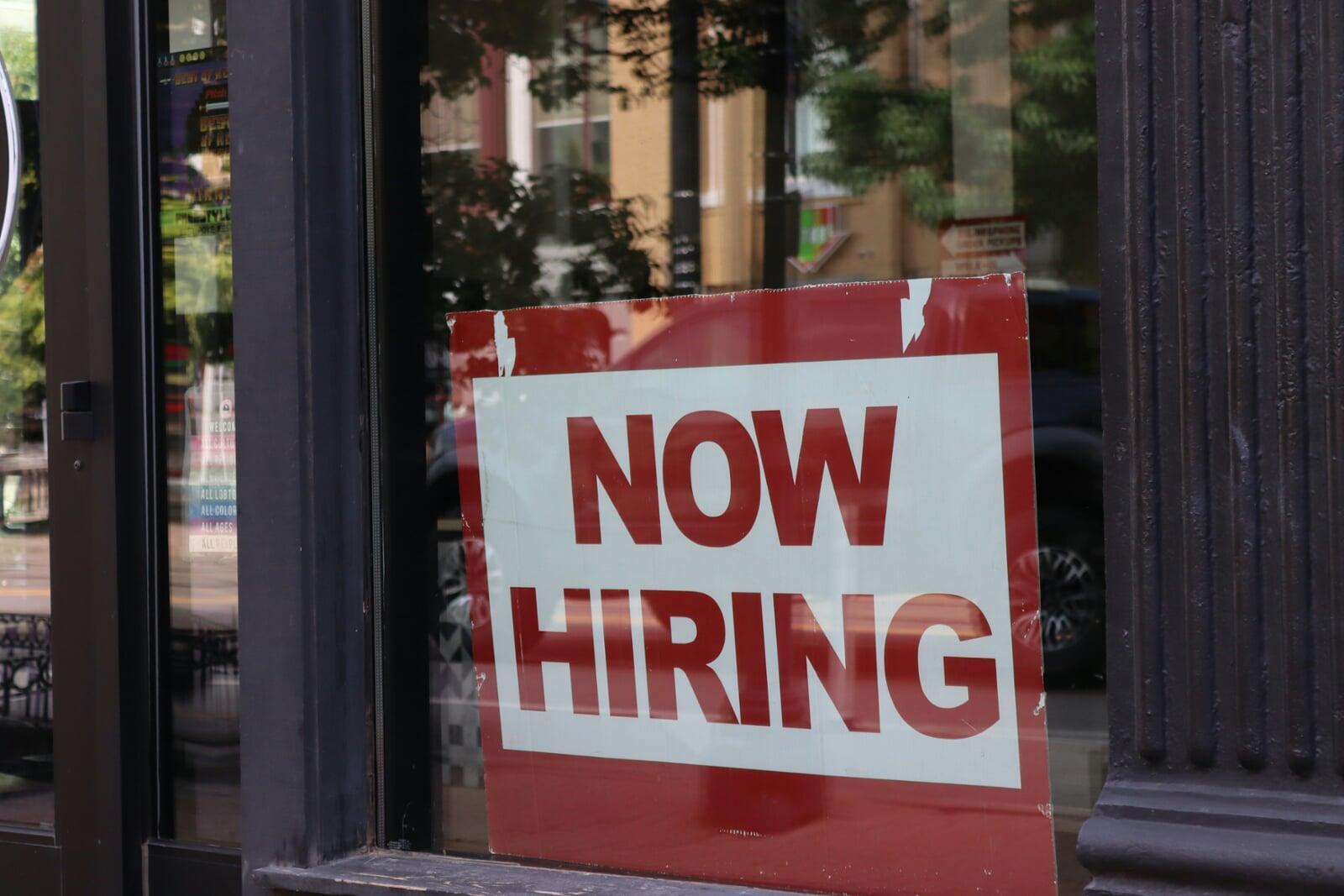 How to Find the Right Staff in Singapore: Why Personalised Recruitment Outperforms Job Portals for Quality Hiring
